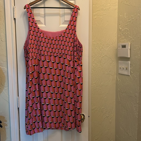 Pink Geometric Patterned Women's Dress - Picture 5 of 7
